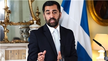 War Ende März 2023 nach Sturgeons überraschendem Rücktritt ins Amt gekommen: Humza Yousaf.