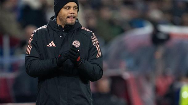 Warm eingepackt am Spielfeldrand: Trainer Vincent Kompany.