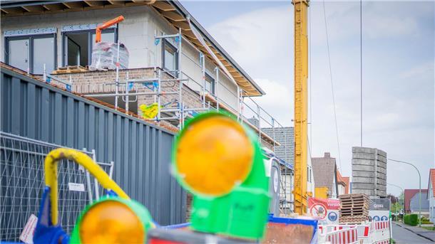 Ackmann-Petition: Was im Bundestag öffentlich ist, macht Bremerhaven im Geheimen Wührder Straße in Wulsdorf.