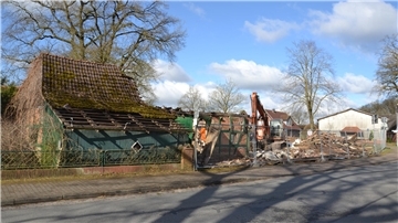 Der Rest einer alten Hofstelle an der Neuen Landstraße/Ecke Hemeler Straße in Ostertimke.