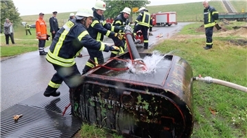 Wasser gab es beim Fire-Cup nicht nur aus dem Tank, sondern in Form von strömendem Regen auch von oben.