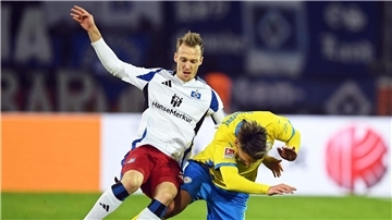 Wechselt nach Kanada: Sebastian Schonlau (l).