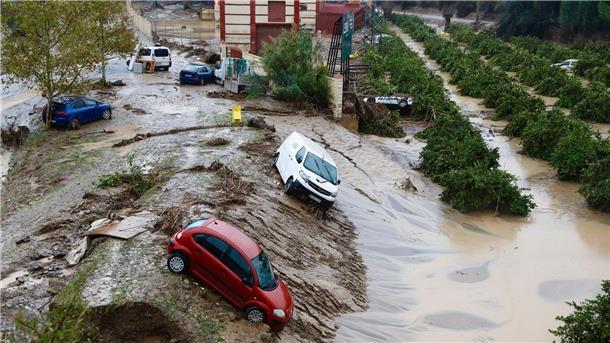 Pokalspiele in Spanien nach Unwetter verlegt Wegen des heftigen Unwetters sind in Spanien nun auch Fußballspiele verlegt worden.