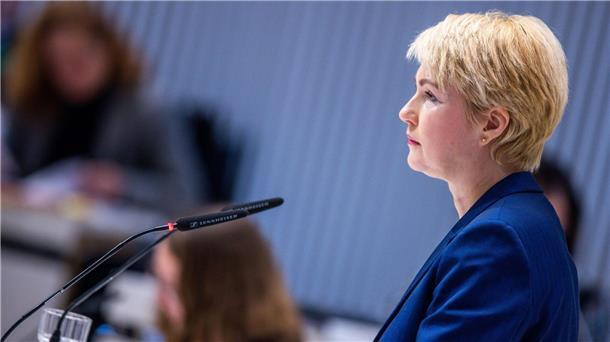 Klimastiftung: Erklärungsnot wegen verbrannter Steuerakten Weist eine Einflussnahme von Seiten der Politik zurück: Manuela Schwesig.