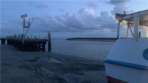 Schiff und Anleger