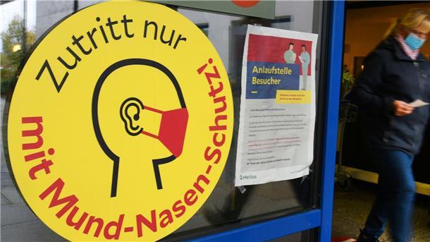 Atomausstieg, Corona, 49-Euro-Ticket: Das ändert sich im April Weitere Corona-Regeln laufen aus: Besucherinnen und Besucher müssen nur noch bis zum 7. April in Praxen, Pflegeheimen und Kliniken eine Maske tragen.