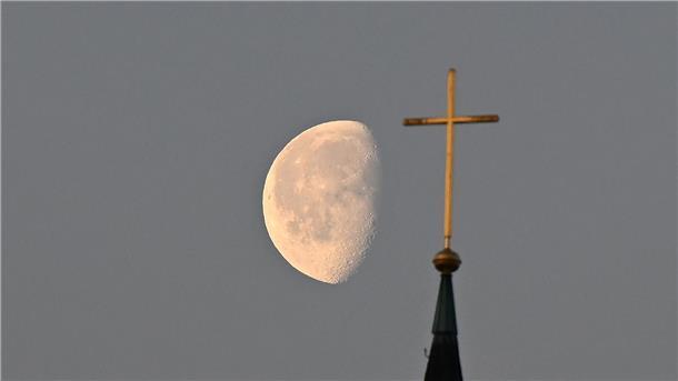 Priester soll Missbrauchsopfer fotografiert haben Weiterer Missbrauchsfall in der katholischen Kirche - betroffen sind Minderjährige im Bistum Trier.
