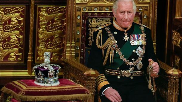 Weniger als zwei Wochen vor der geplanten Krönung von König Charles III. am 6. Mai 2023 haben Meinungsumfragen an der Begeisterung der Briten für ihr Königshaus Zweifel aufkommen lassen.