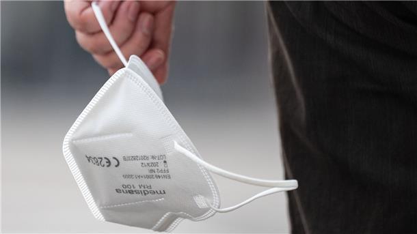 Wenn die Infektionszahlen im Herbst wieder steigen sollten, dann ist es sinnvoll, die Maskenpflicht wieder auszuweiten. Das glaubt zumindest die niedersächsische Gesundheitsministerin Daniela Behrens.