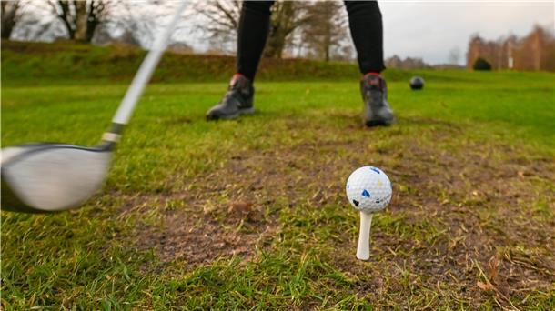Ein Golfball