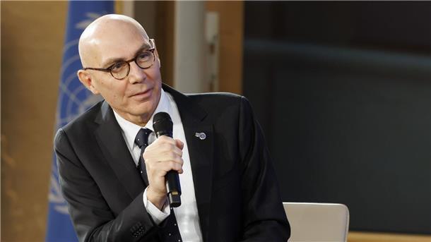 Volker Türk: KI Gefahr für Grundlagen des Menschseins „Wie können wir unsere Menschlichkeit und unsere Rechte in diesem neuen Universum schützen?“, sagt Volker Türk mit Blick auf KI.