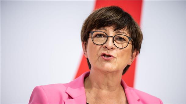 „Wir haben einen sehr klaren Zeitplan, der sehr ambitioniert ist“, sagt die SPD-Vorsitzende Saskia Esken.