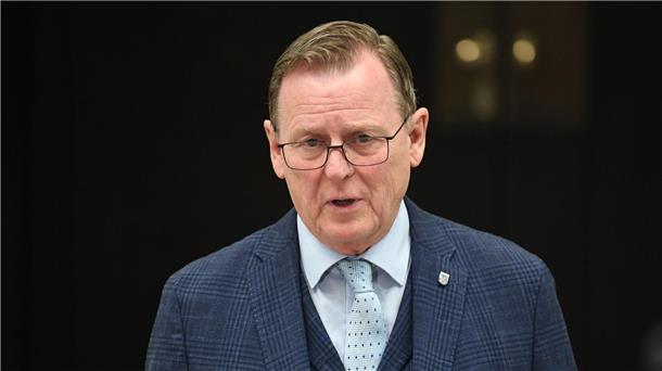 „Wir müssen uns aber auch eingestehen, dass der Einheitsprozess weder strukturell noch in den Köpfen oder gar in den Herzen abgeschlossen ist“, sagt Thüringens Ministerpräsident Bodo Ramelow.
