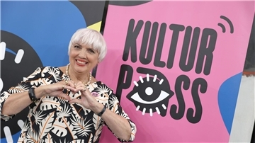 „Wir wollen den Kulturpass jetzt deutsch-französisch aufstellen“, sagt Kulturstaatsministerin Claudia Roth.