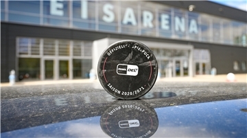 Wird nichtmehr gebraucht: Der offizielle Puck der Saison 2020/21.