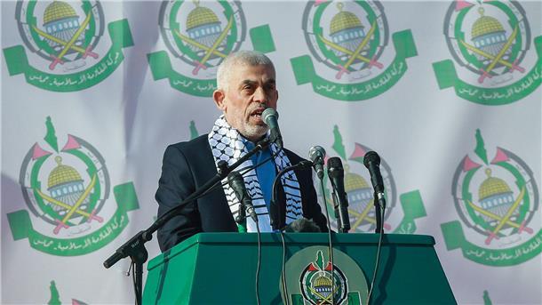 Wird von der israelischen Armee gesucht: Hamas-Chef Jihia al-Sinwar (Archivbild).