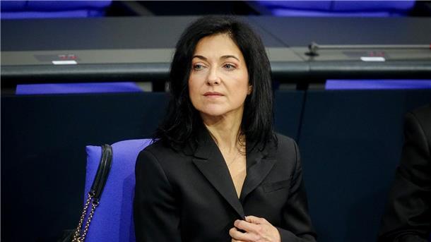 Verbände: Entlastung kommt nicht bei allen Stromkunden an Wirtschaftsministerin Reiche: „Die Entlastungen müssen über die Netzbetreiber an die Kunden weitergegeben werden.“ (Archivbild)