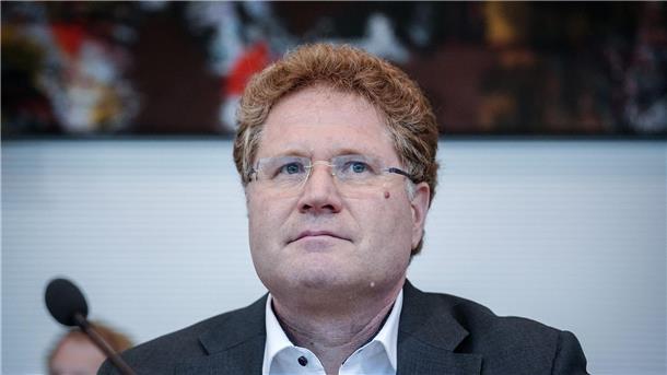 „Der eine Fehler zu viel“: Graichen muss gehen Wirtschaftsstaatssekretär Patrick Graichen muss seinen Hut nehmen.