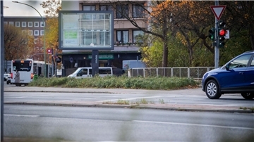 Wo sich sonst der Schriftzug  „Sail 2025“ befand, ist nun gähnende Leere an Kreuzung Hafenstraße/Lloydstraße. 