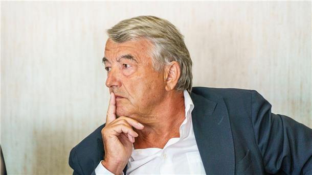 Sommermärchen-Prozess: Gericht kritisiert DFB Wolfgang Niersbach trat im Sommermärchen-Prozess erstmals als Zeuge auf.