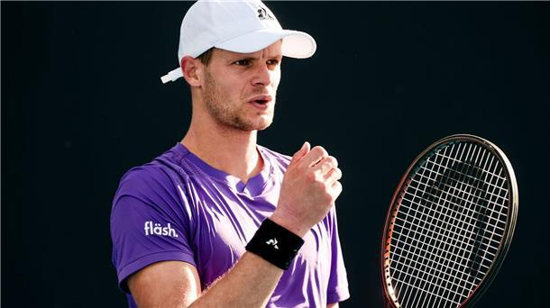 Nach Debatten: Davis-Cup-Team startet optimal in China Yannick Hanfmann musste in seinem Einzel gegen die Slowakei einen Matchball abwehren.