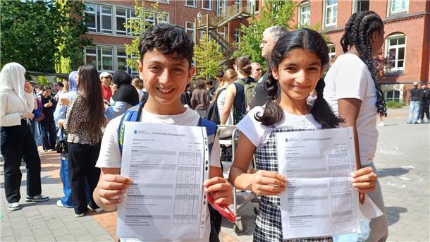 Yousif Alali und Sulin Mohammed, Schüler der Schule am Ernst-Reuter-Platz.