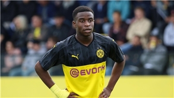 Youssoufa Moukoko war 14, als er bei Nike unterschrieb. (Archivbild)