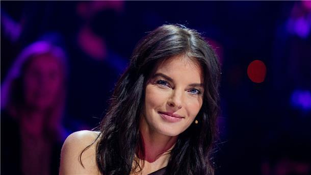 Yvonne Catterfeld lebt mit ukrainischer Familie Yvonne Catterfeld, Sängerin und Schauspielerin, hat eine ukrainische Familie aufgenommen.