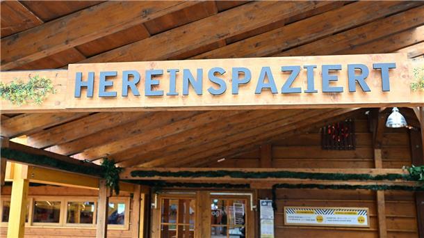 Zahlreiche Menschen klagten nach dem Besuch des Festzeltes auf dem Cannstatter Frühlingsfest über Magen-Darm-Beschwerden.