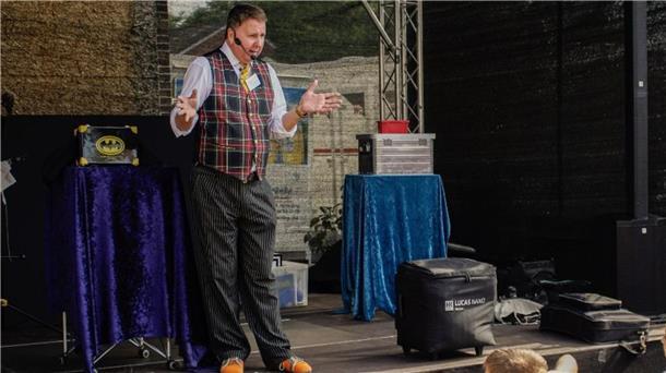 Zauberei und vieles mehr: Beim Vörder Seefest gibt es jede Menge Attraktionen für ein junges Publikum.