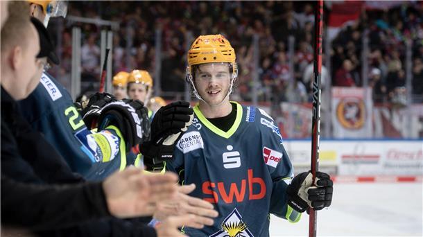 Wenig Gegenwehr: Pinguins fahren deutlichen Sieg ein Ziga Jeglic gelang ein Doppelpack.