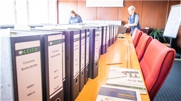 Zu Beginn der Pandemie türmten sich die Anträge auf Corona-Hilfen bei der Wirtschaftsförderungsgesellschaft BIS. Es dauerte, bis sie abgearbeitet waren.
