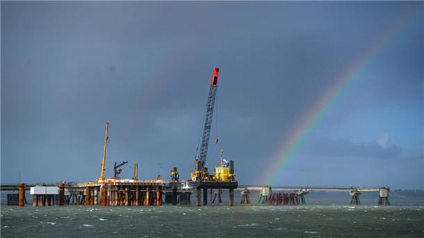 Zumindest der NABU findet am Ende dieses Regenbogens keinen Topf voll Gold. Der Naturschutzbund kritisiert das Vorhaben von Uniper scharf.