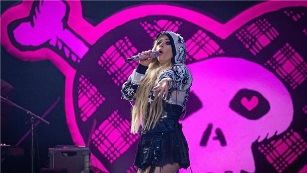 Zur Jubiläumstour spielte Lavigne in diesem Jahr auch beim Hurricane-Festival. (Archivfoto)