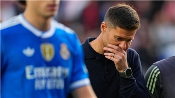 Zwei Spiele ohne Tor - spanische Medien kritisieren bereits Real-Coach Xabi Alonso.