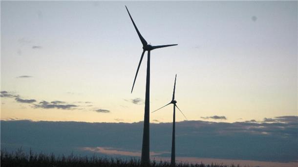 Zwei Windräder in Wilstedt: Geht es nach den Plänen der THB-West, dann sollen sich auch zwischen Tarmstedt und Breddorf künftig Windräder drehen.